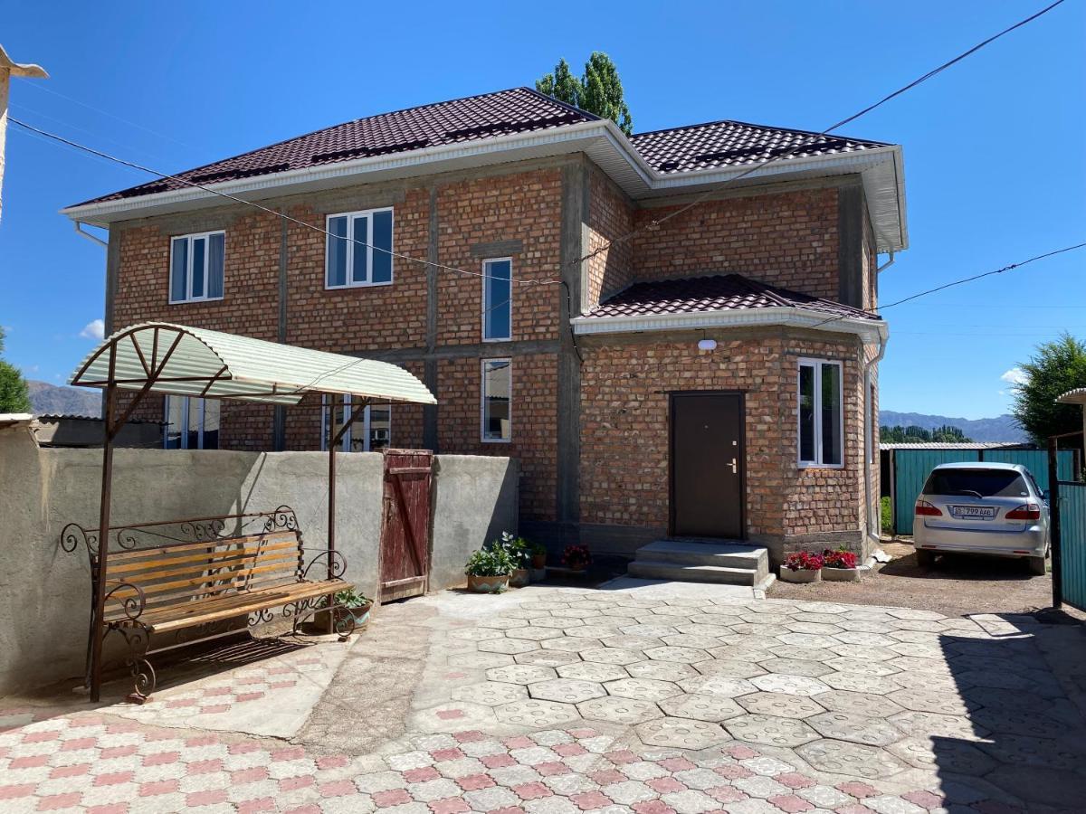 Guest House Baytur Kochkor Екстериор снимка