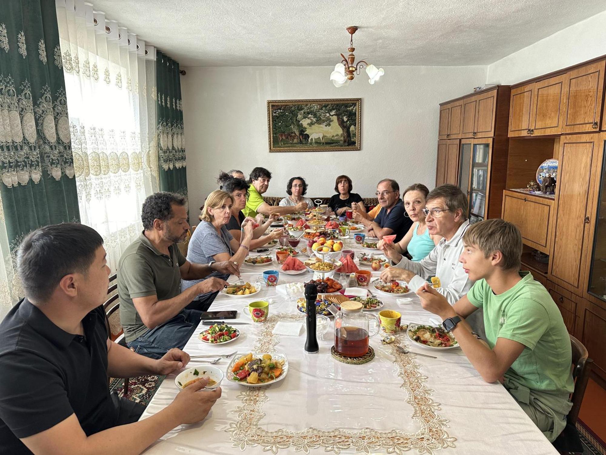 Guest House Baytur Kochkor Екстериор снимка